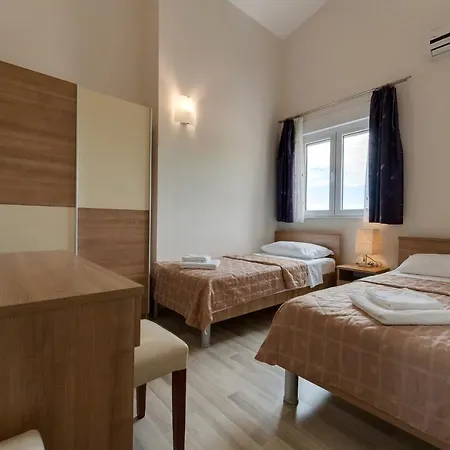 Argyruntum Apartments Starigrad Paklenica Buitenkant foto
