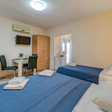 Argyruntum Apartments Starigrad Paklenica Buitenkant foto