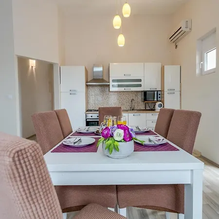 Argyruntum Apartments Starigrad Paklenica Buitenkant foto