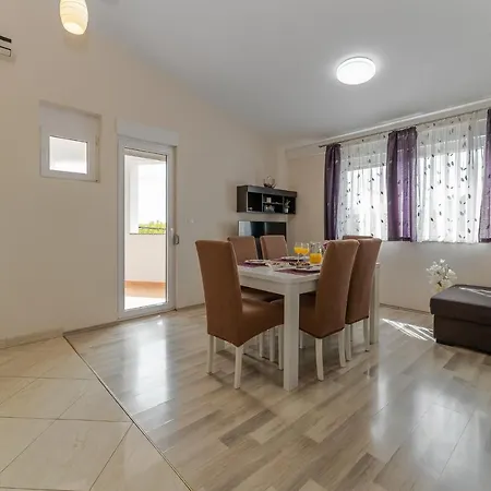Argyruntum Apartments Starigrad Paklenica Buitenkant foto