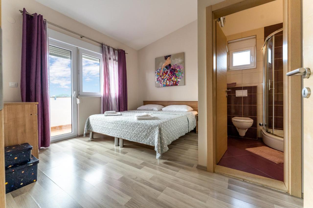 Argyruntum Apartment