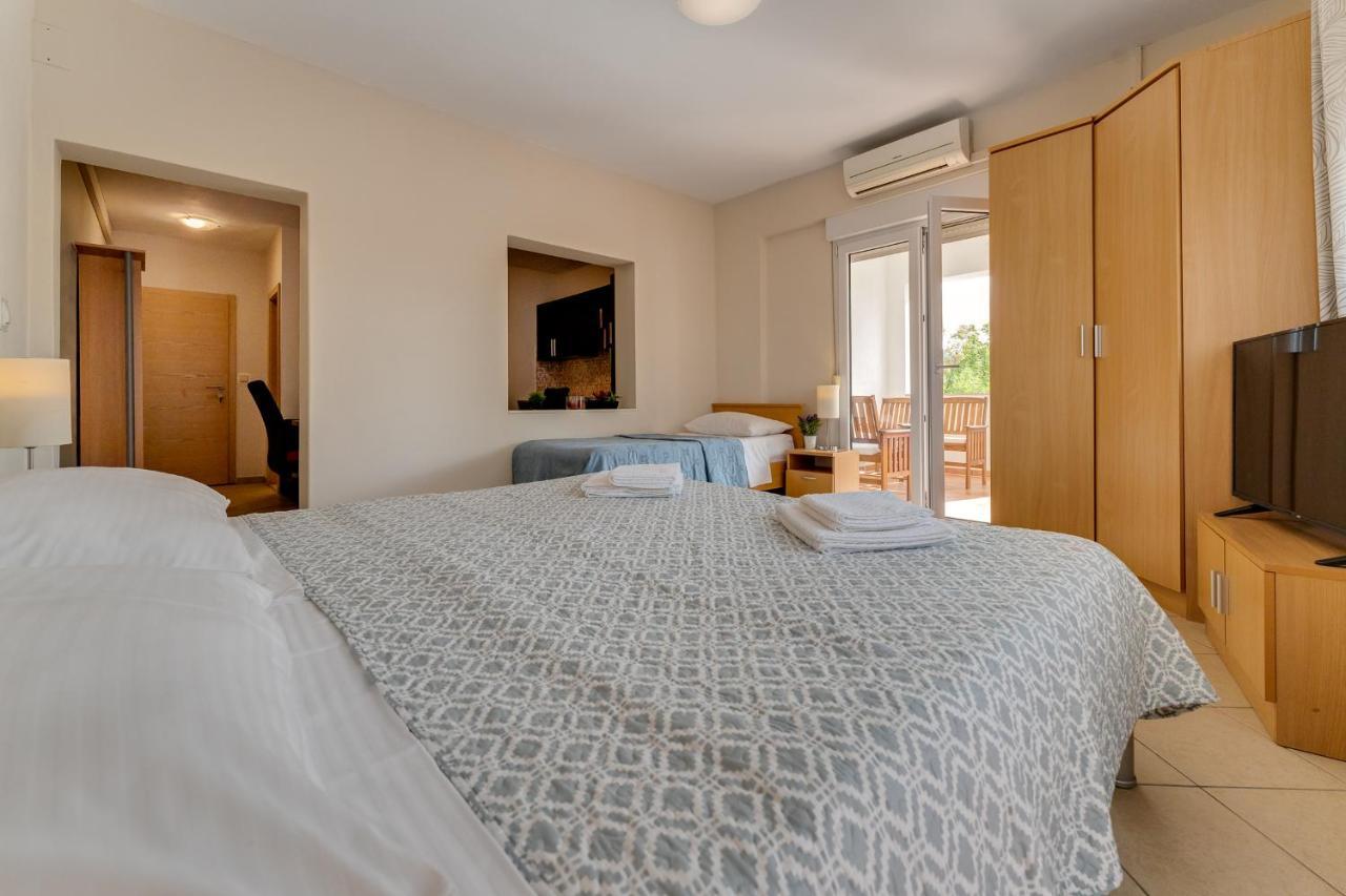 Apartment Argyruntum Starigrad Paklenica